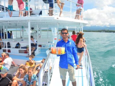 Catamaran Tour in Manuel Antonio